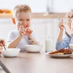 ۸ غذایی که سلامت روان کودکان را تقویت می‌کند