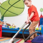 چگونه به کودکان خود بیاموزیم که اتاق خود را تمیز نگه دارند؟